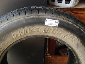lot 65 image: Michelin tire 27565r20