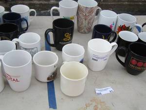lot 91 image: large lot of coffee cups