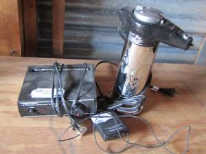 lot 106 image: Realistic FM wireless microphone system