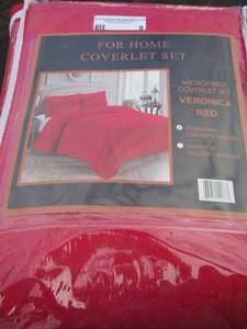 lot 8 image: For Home coverlet set king