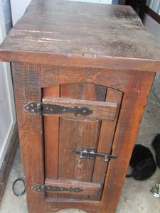 lot 29 image: SIDE TABLES  1 door    29x14x19   QTY 2