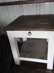 lot 13 image: Bed side table