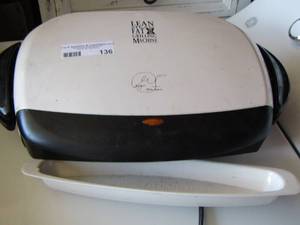 lot 136 image: Lean mean grilling machine
