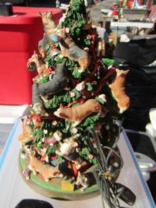 lot 161 image: Lighted CHRISTMAS W CORGIS ON IT works