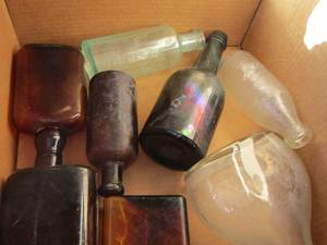 lot 172 image: Vintage bottles