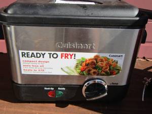 lot 204 image: Cuisinart fryer $$$ NEW