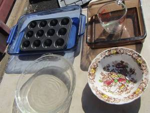 lot 233 image: baking dishes , muffin pans