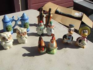 lot 248 image: various s&P shakers