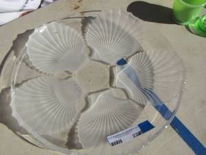 lot 272 image: Seashell platter