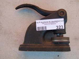 lot 323 image: VINTAGE HAND EMBOSSER  CAST IRON PRESS  SEALER