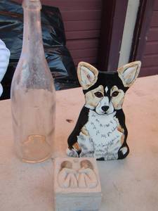 lot 332 image: WILLOW TREE - FOREVER FRIENDS ,  CORGI  & BOTTLE