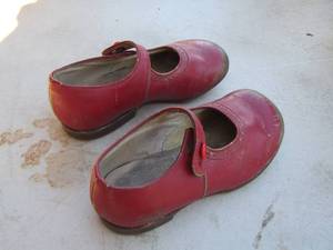 lot 341 image: vintage red baby girl shoes
