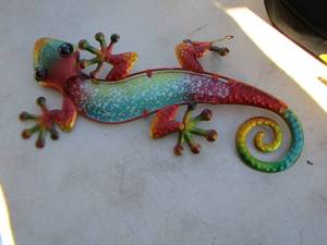 lot 342 image: wall art lizard
