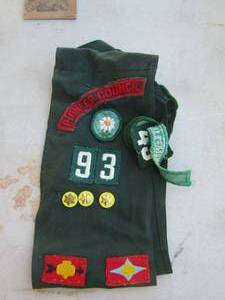 lot 343 image: girl scout shoulder scarf