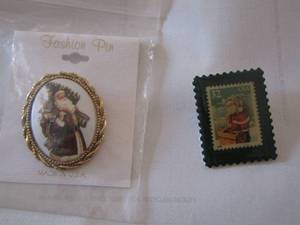 lot 361 image: Santa stamp- Santa shirt pin