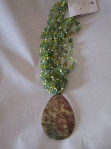 lot 381 image: new beaded ladies necklace