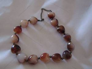 lot 379 image: Brown stone necklace