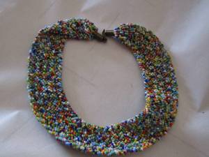 lot 384 image: beaded womens bracelet