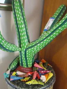 lot 33 image: cactus dcor