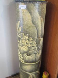 lot 10 image: FERN STAND  DECORATIVE