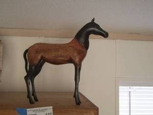 lot 127 image: brown and black horse dcor