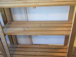 lot 185 image: 3 tier wooden shelves  qty 2