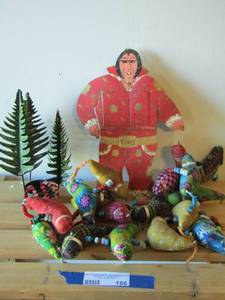 lot 186 image: tree dcor, metal Elvis, plush fabric birds