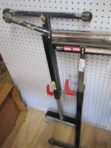 lot 217 image: HAULMASTERS Roller stands qty 2