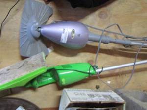 lot 310 image: Swiffer- floor cleaner