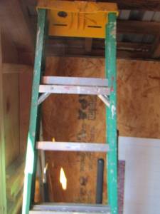 lot 323 image: 8 FOOT Step Ladder