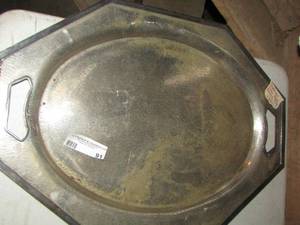 lot 91 image: Sheffield silverplate serving platter