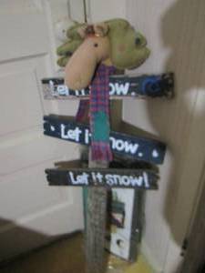 lot 231 image: Moose wooden stand says let it snow and more