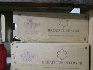 lot 245 image: Pampered chef bread tubestar