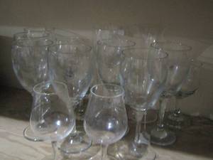 lot 257 image: wine glasses