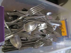 lot 272 image: silverware lot