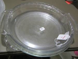 lot 306 image: pie plates, cake plate