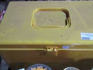 lot 133 image: Sewing box
