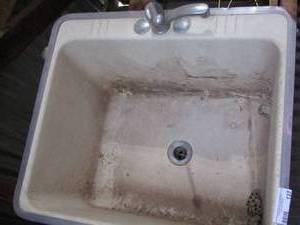 lot 137 image: used sink