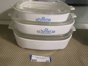 lot 66 image: 3 Corning Ware casserole dishes with lids