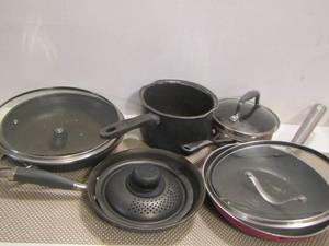 lot 78 image: various pots and pans with 3 lids