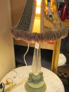 lot 166 image: table lamp with shade