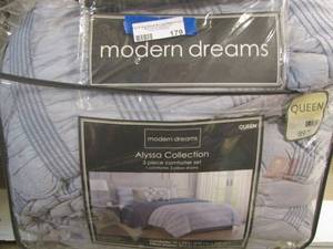 lot 179 image: queen size 3 piece comforter set
