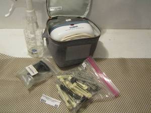 lot 86 image: hair curlers