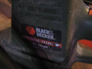 lot 362 image: Black and Decker hedge trimmer