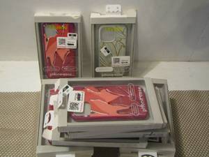 lot 44 image: iPhone 13 phone cases