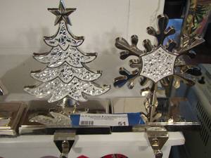 lot 51 image: stocking holders qty 4