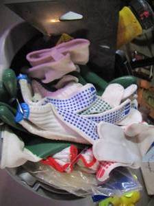 lot 375 image: buckets of garden gloves