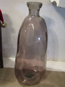 lot 433 image: 20 tall grey but clear glass vase