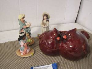 lot 441 image: 2 red love birds plus