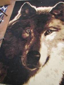 lot 21 image: 5ftx 7ft wolf area rug